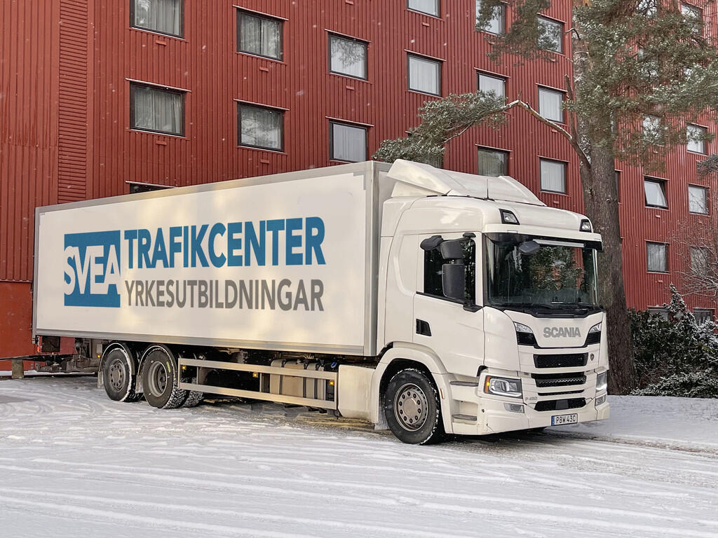 Intensivkurs Lastbil med YKB på Svea trefikCenter i Gävle.